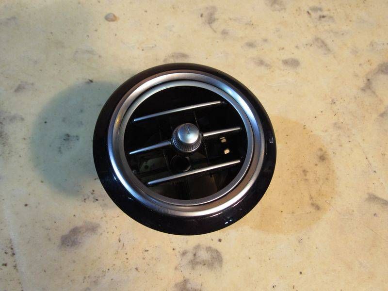 дефлектор обдува салона Mercedes-Benz E-Класс W213/S213/C238/A238 2016, 2138308000