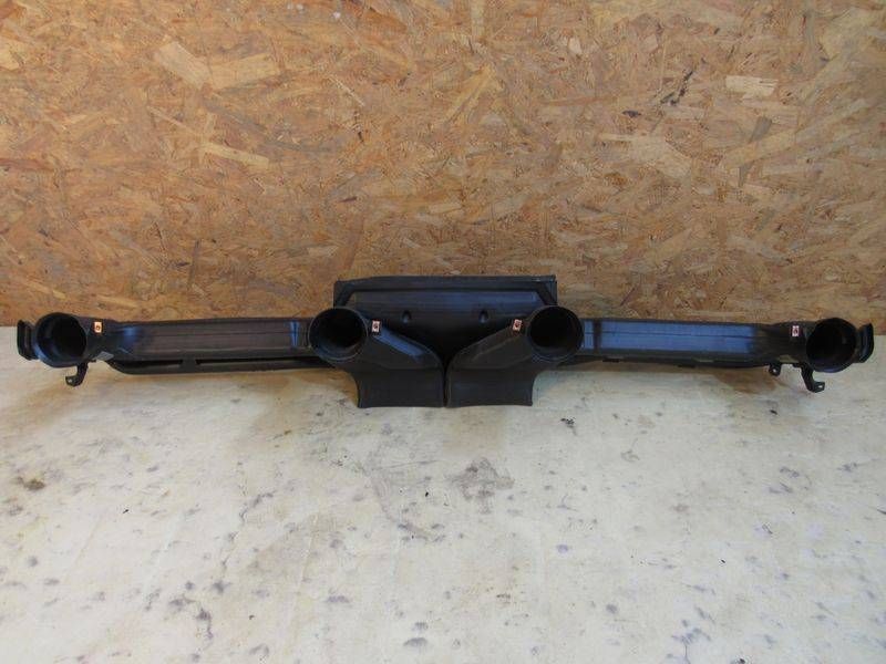 воздуховод печки Jeep Wrangler 4 поколение 2023, 2.0 л., бензин, АКПП, 68282306AA