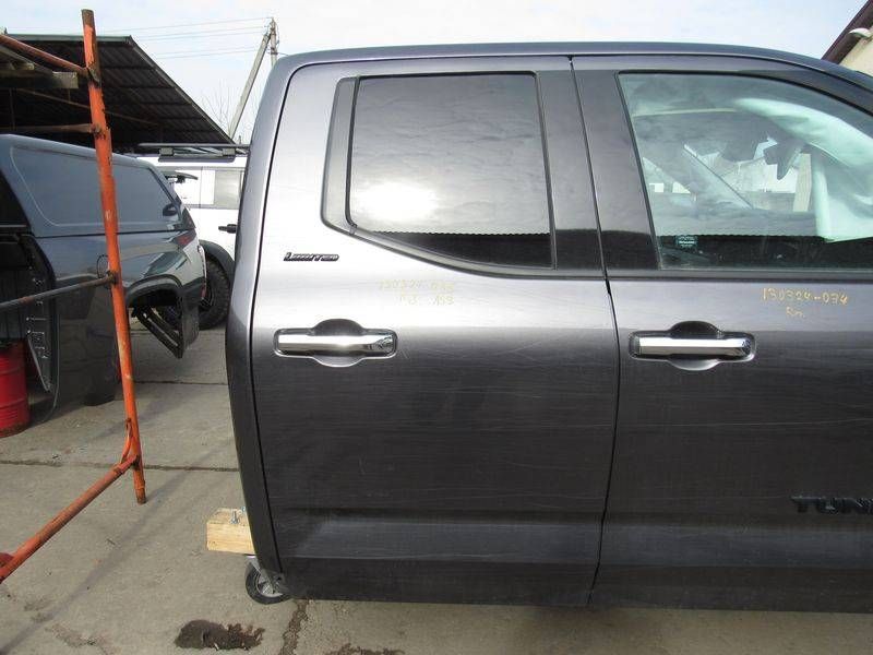 дверь задняя правая Toyota Tundra 2 поколение XK50 [2-й рестайлинг] 2022, 3.5 л., бензин