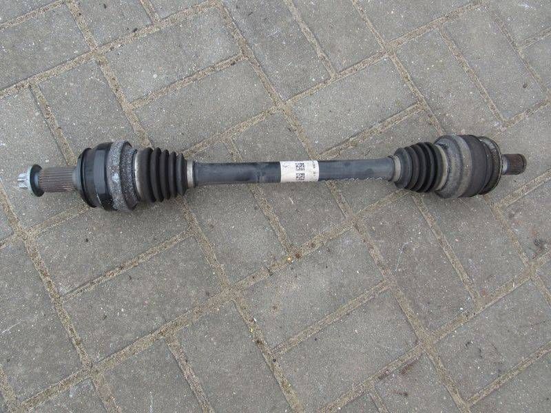 полуось задняя (приводной вал, ШРУС) Mercedes-Benz CLA-Класс C118 2020, 1183503300