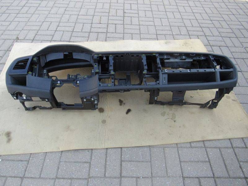 панель передняя салона (торпедо) Volkswagen Multivan T6 2016, 2.0 л., дизель