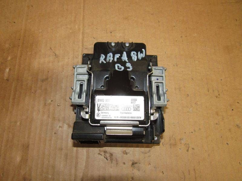 камера переднего обзора Audi A4 B9 2018, 8W0907217C