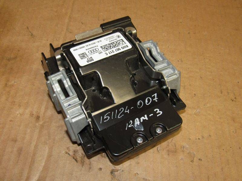 камера переднего обзора Audi A4 B9 2018, 8W0907217C