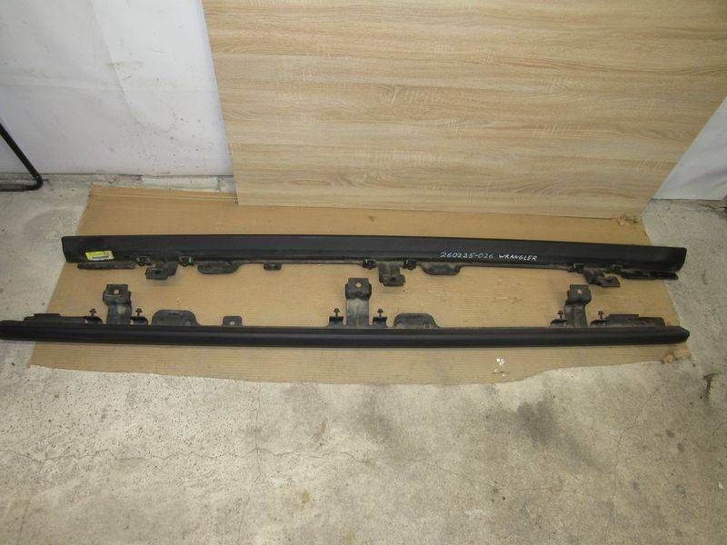 подножка Jeep Wrangler 4 поколение 2021, 68292910AE, 68392911AE