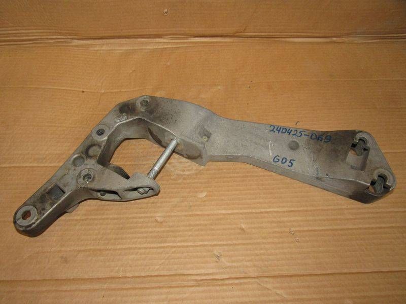 кронштейн КПП BMW X5 G05 2021, 3.0 л., B58 B30 A, бензин, 8486998