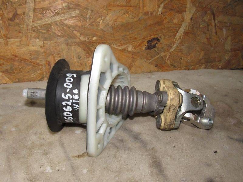 рулевой карданчик Mercedes-Benz GL-Класс X166 2014, A166460109