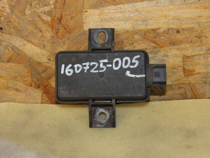 блок контроля давления в шинах Jeep Wrangler 4 поколение 2021, 52112206AC