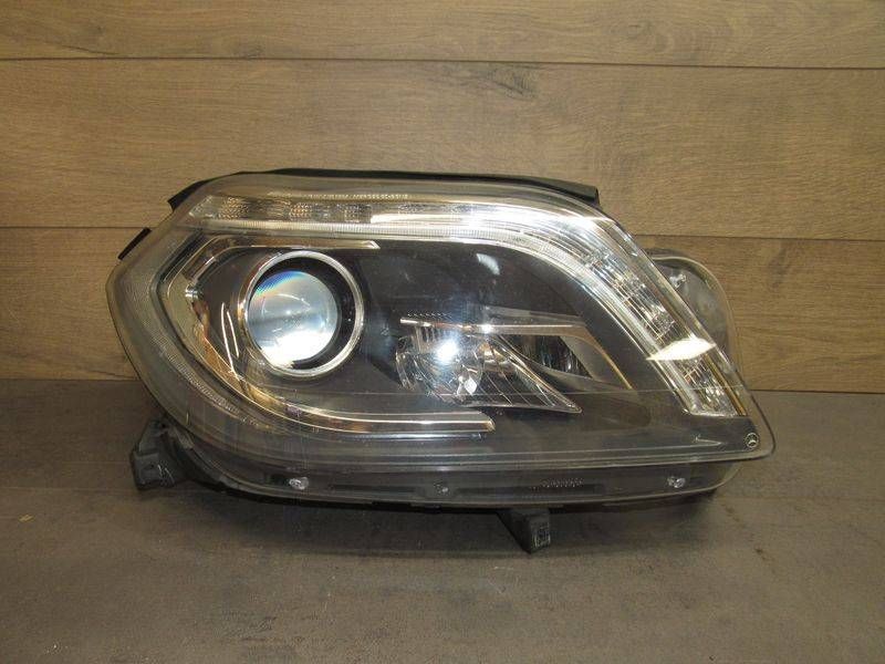 фара правая Mercedes-Benz GL-Класс X166 2014, 4.0 л., бензин, A1668203559