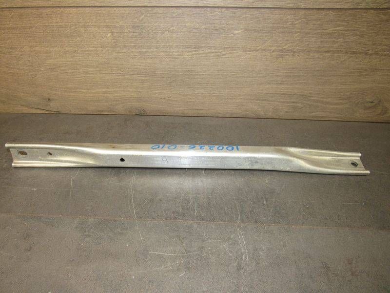 распорка кузова Audi A4 B9 [рестайлинг] 2021, 8W0805645B