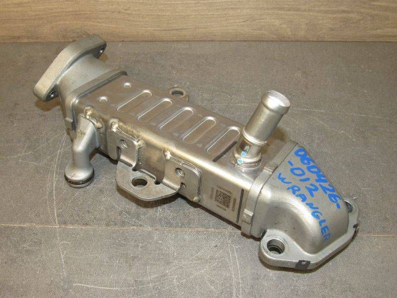 охладитель EGR / Радиатор EGR Jeep Wrangler 4 поколение 2021, 2.0 л., бензин, 05281546AB