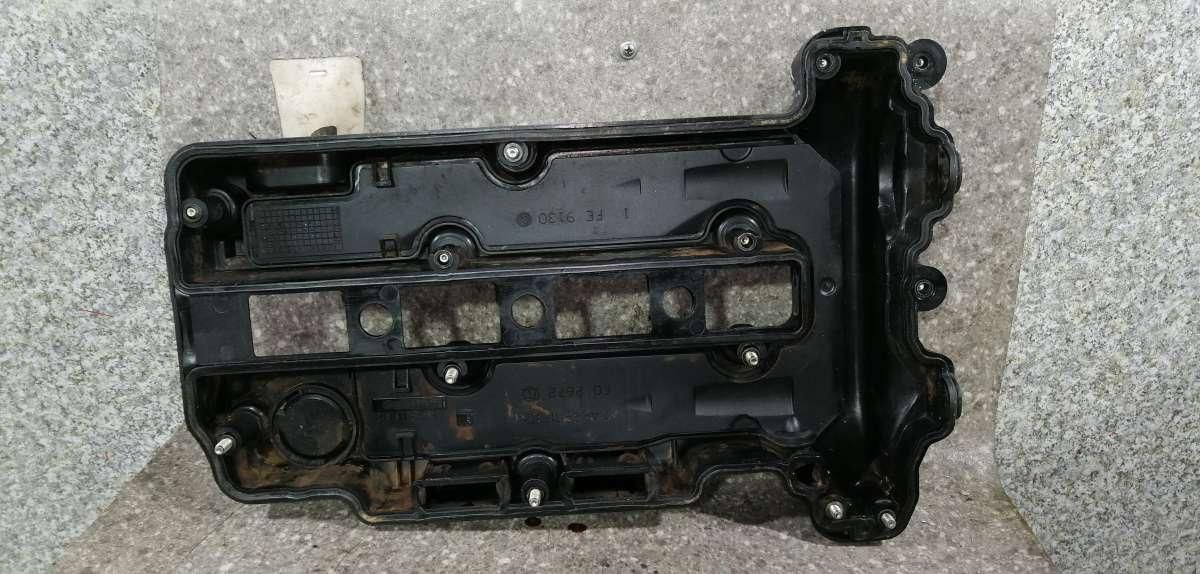 клапанная крышка Opel Corsa C (2000 - 2003), 1.2 л., Z 12 XE, бензин, 24403787 - фото №1
