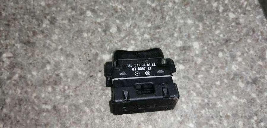 кнопка стеклоподъемника двери Mercedes-Benz S-Класс W140/C140 (1991 - 1993), 1408210251 - фото №1