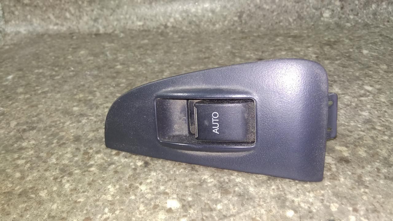 кнопка стеклоподъемника двери Toyota Avensis 2 поколение (T250) 2006 - фото №1