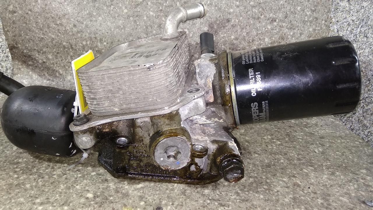 корпус масляного фильтра Audi A4 B6 2002 - фото №1