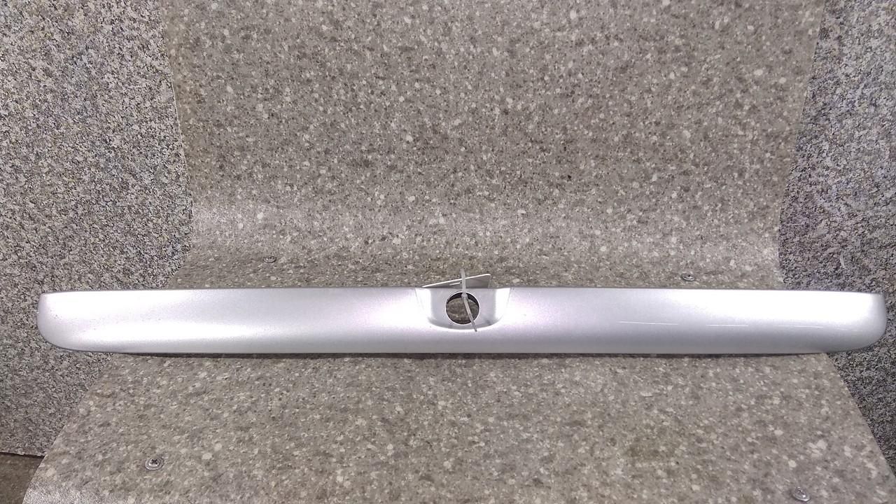 накладка подсветки номера Opel Astra G 2001 - фото №1
