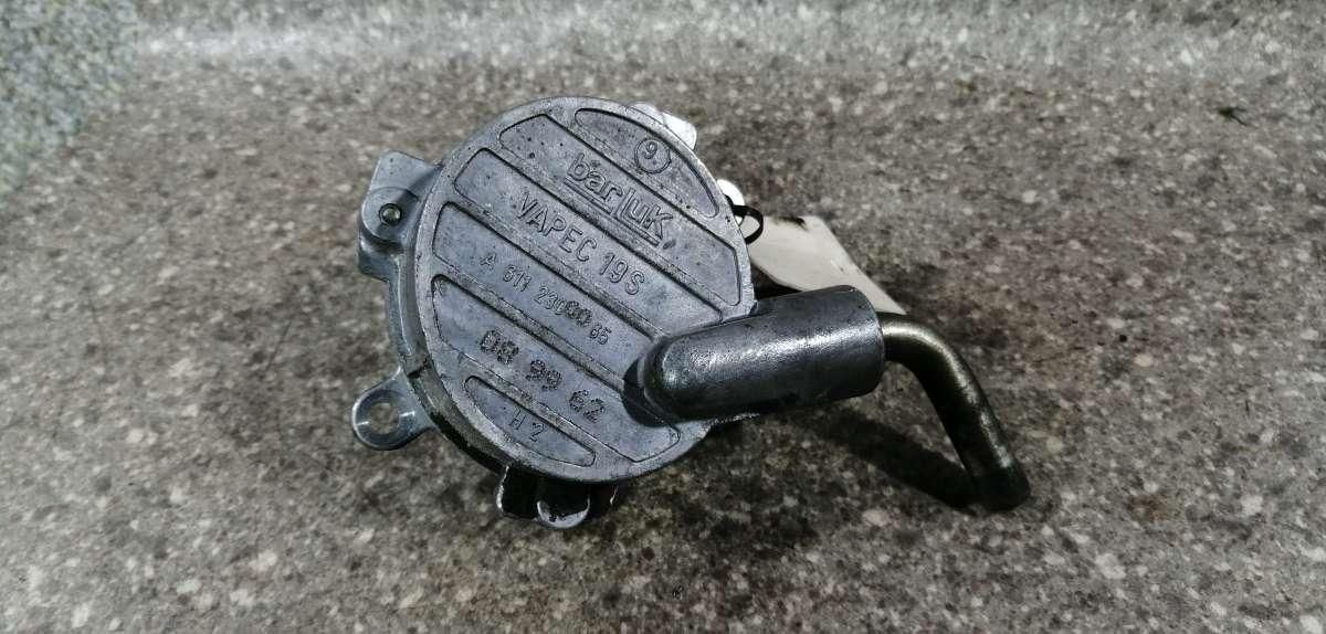 насос вакуумный Mercedes-Benz E-Класс W210/S210 1997 - фото №1
