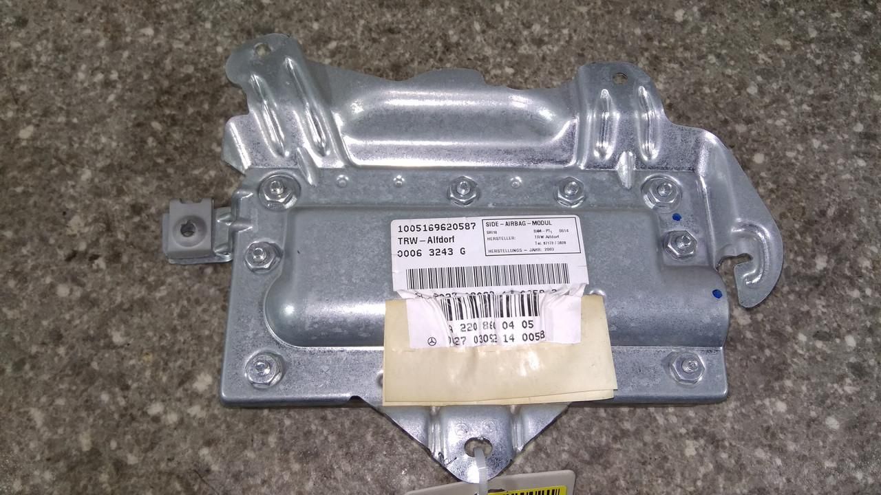 подушка безопасности дверная Mercedes-Benz S-Класс W220 2002 - фото №1