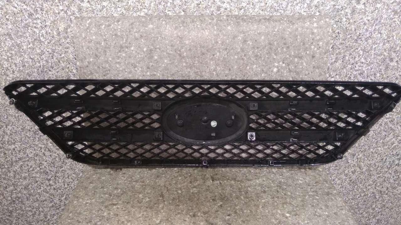 решетка радиатора Kia Ceed 1 поколение (2007 - 2010), 86350-1H000 - фото №1