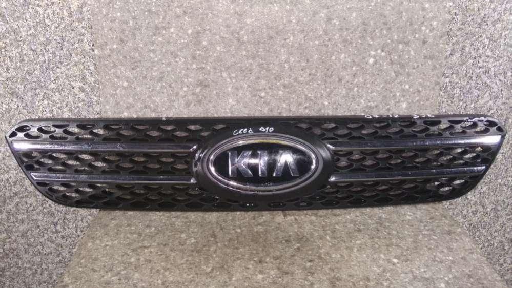 решетка радиатора Kia Ceed 1 поколение (2007 - 2010), хетчбэк 3 дв., 86350-1H200 - фото №1
