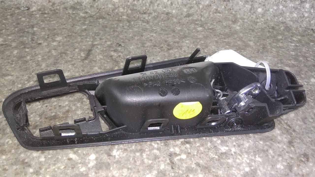 ручка внутренняя Volkswagen Passat B6 2008 - фото №1