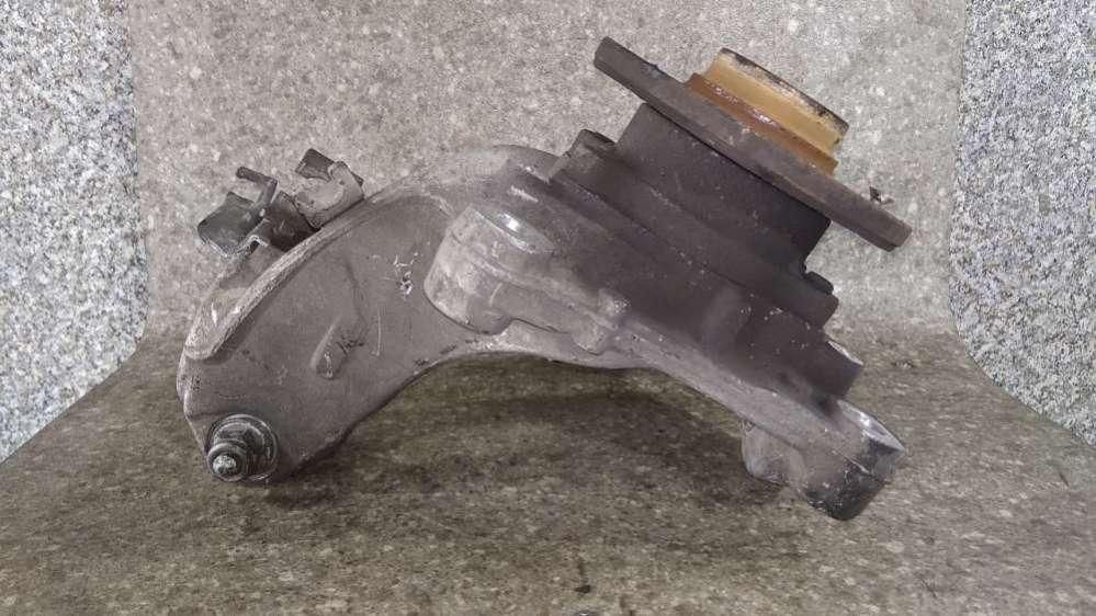 ступица передняя правая Volkswagen Passat B6 2008 - фото №1