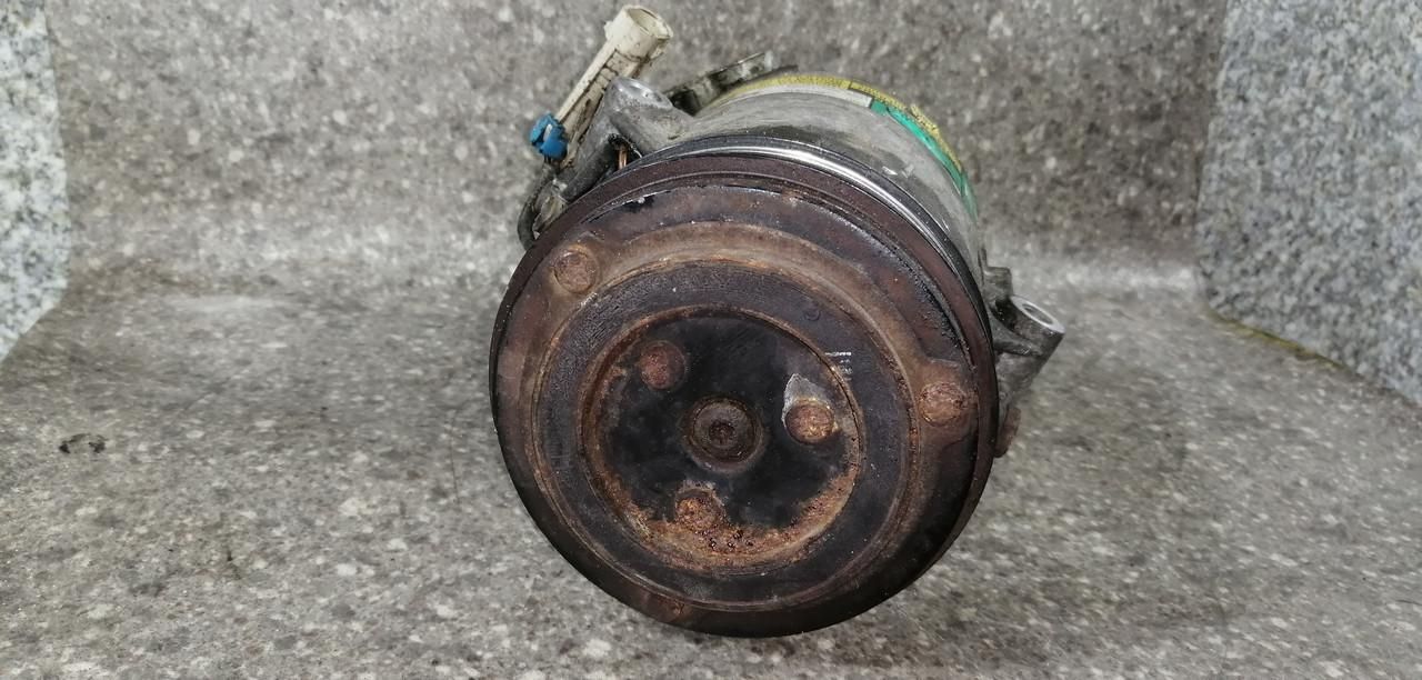 компрессор кондиционера Opel Corsa C 2003 - фото №1