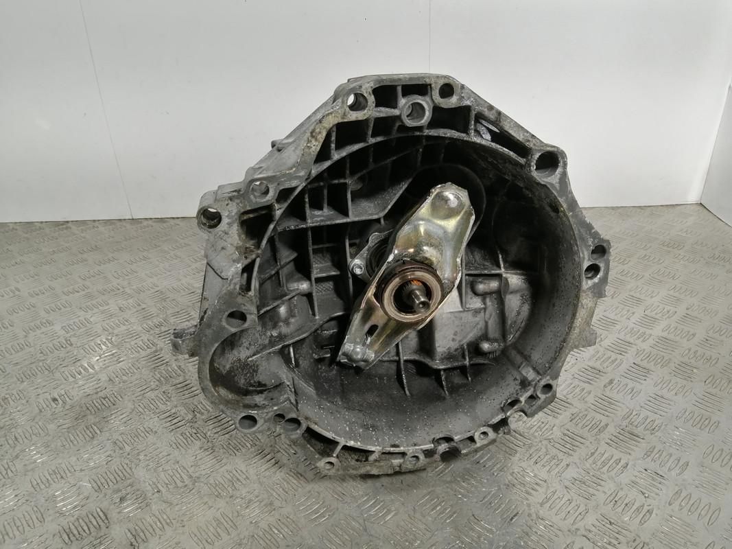 КПП механическая (МКПП) Volkswagen Passat B5 1999 - фото №1