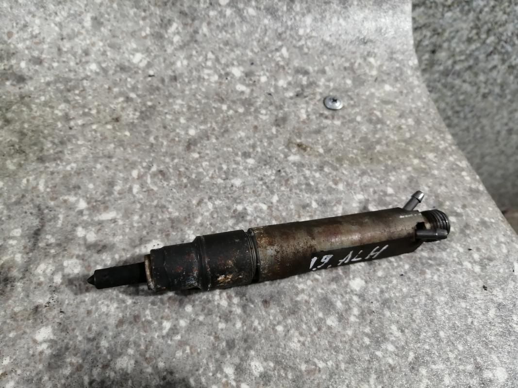 форсунка Volkswagen Golf 4 поколение (1997 - 2006), 1.9 л., дизель, 028130202P - фото №1