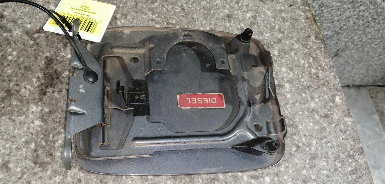 лючок топливного бака Nissan Primera P12 2005 - фото №1