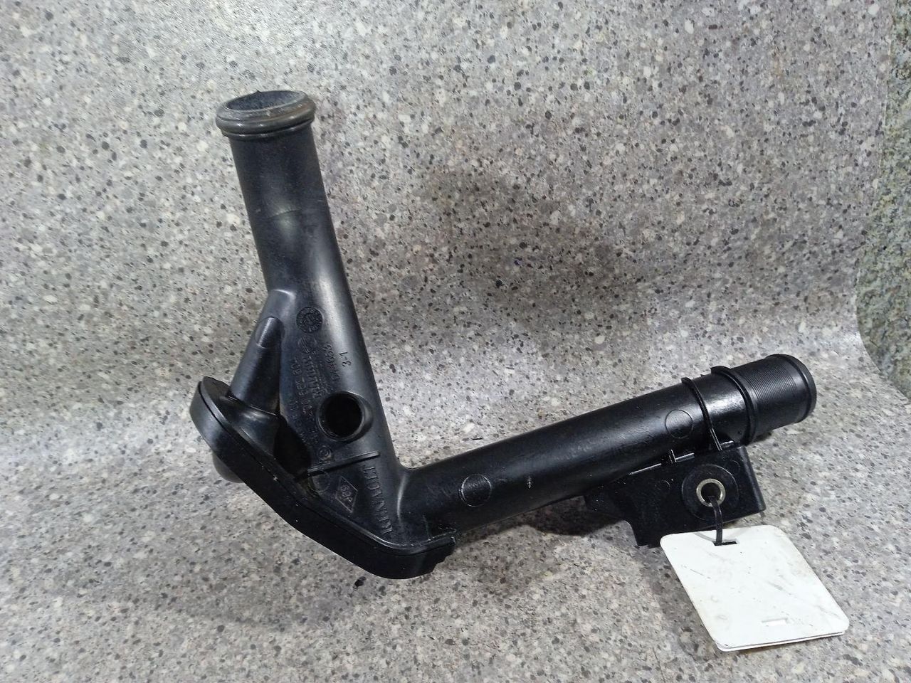 патрубок (трубопровод, шланг) Renault Megane 3 поколение 2011, 1.5 л., DCi, K9K 836, дизель, 8200552604 - фото №1