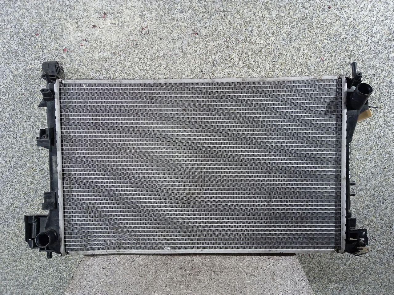 радиатор (основной) Opel Vectra C 2003, 2.2 л., DTH, дизель, 63022A - фото №1