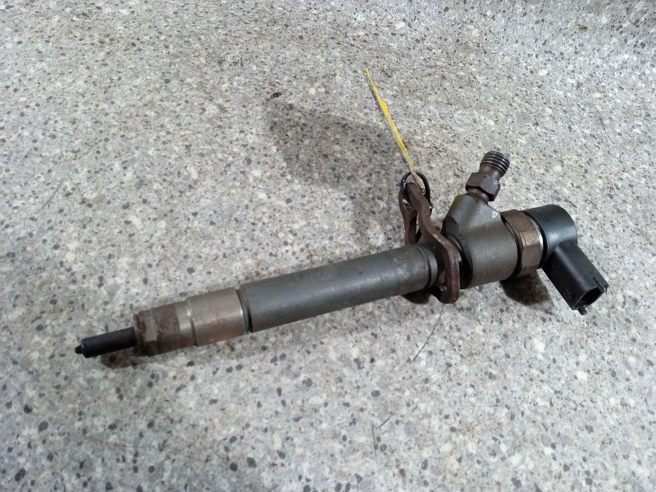 форсунка Volvo S80 2 поколение (2006 - 2010), 2.4 л., дизель, 0445110251 - фото №1