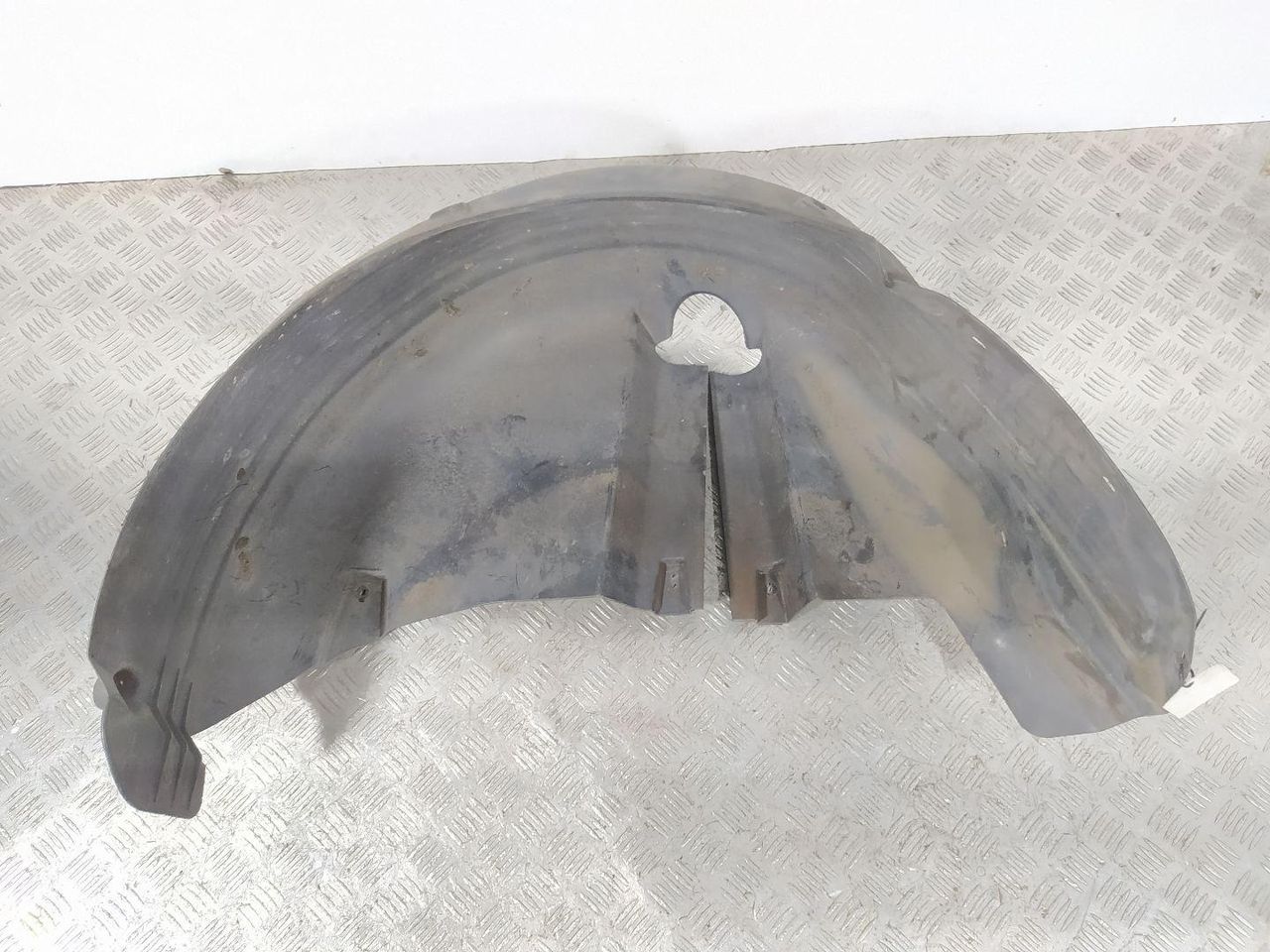 защита арок задняя левая (подкрылок) Skoda Fabia 2 поколение (5J) 2008, 1.9 л., дизель, МКПП, хетчбэк 5 дв., 5J6810971 - фото №1