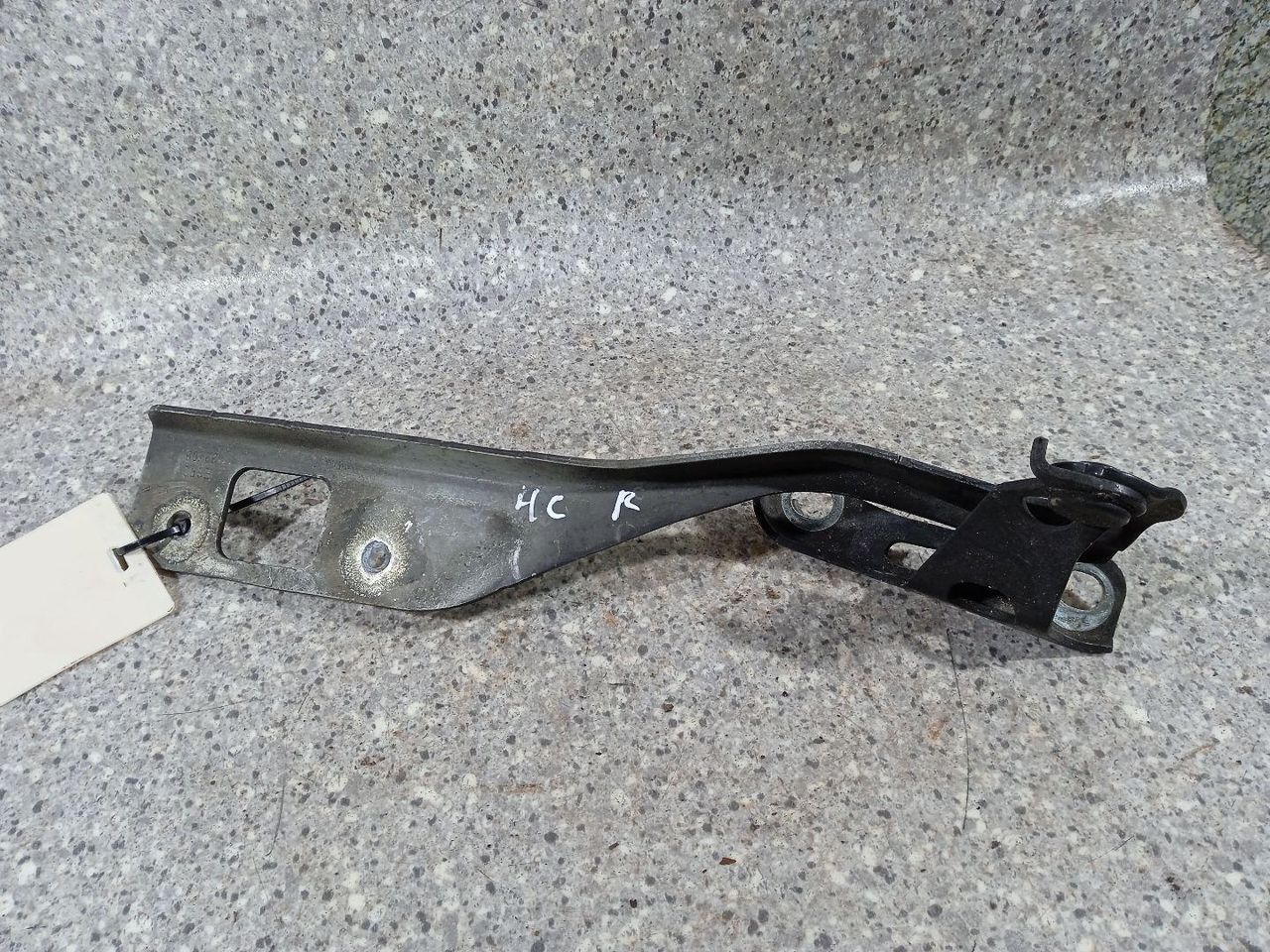 петля капота правая Honda Civic 8 поколение 2008, 1.4 л., бензин, робот, хетчбэк 5 дв. - фото №1
