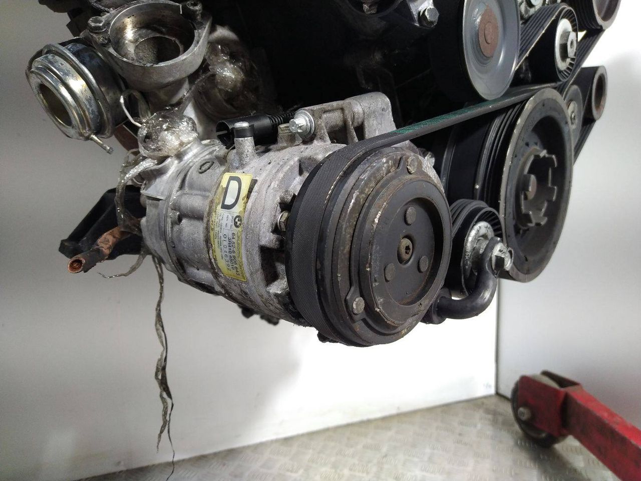 компрессор кондиционера BMW 3 серия E46 2002, 2.0 л., D, M47 D20 (204D4), дизель, МКПП, 64.52-6905643, 3R41045010 - фото №1