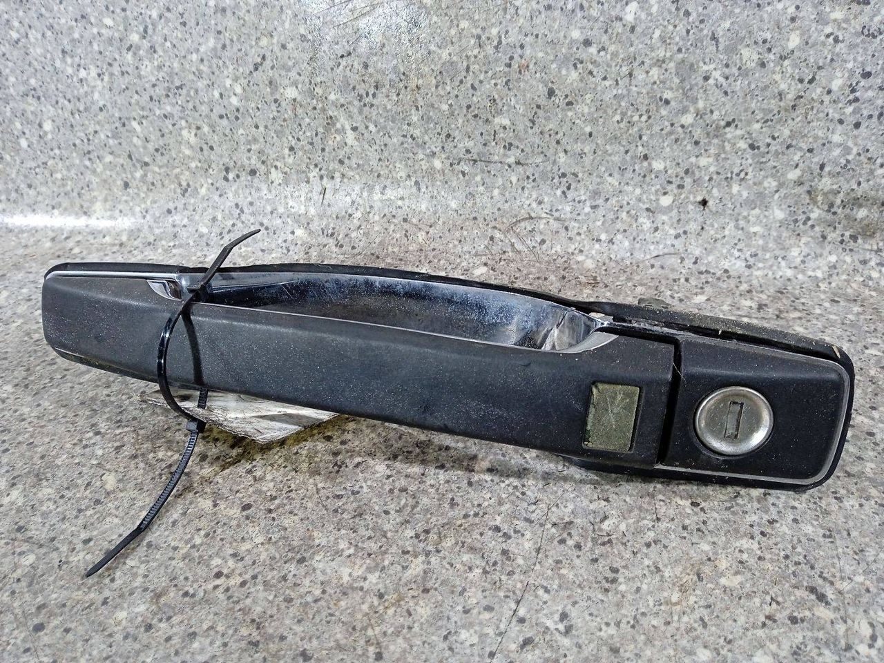 ручка наружная Mercedes-Benz CL-Класс C140 1993, 5.0 л., i - фото №1