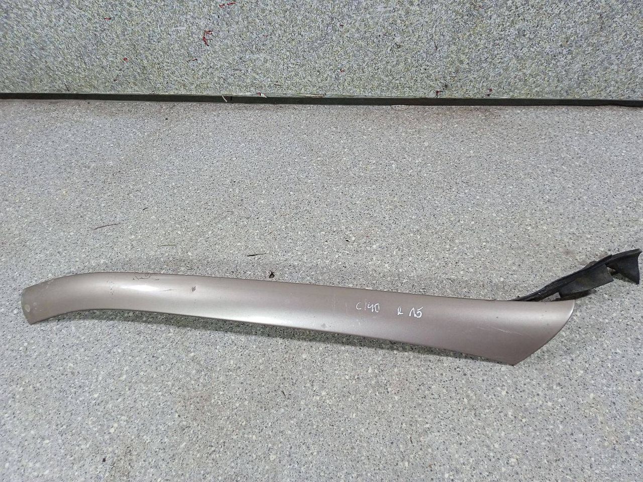 молдинг лобового стекла Mercedes-Benz CL-Класс C140 1995, 5.0 л., бензин, АКПП, купе, 1406981698 - фото №1