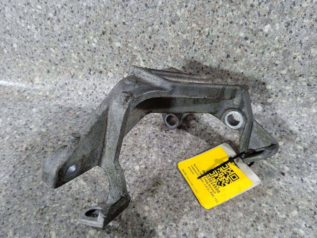 кронштейн ТНВД Renault Laguna 2 поколение 2004, 1.9 л., F9Q 752, дизель, 7700115681 - фото №1