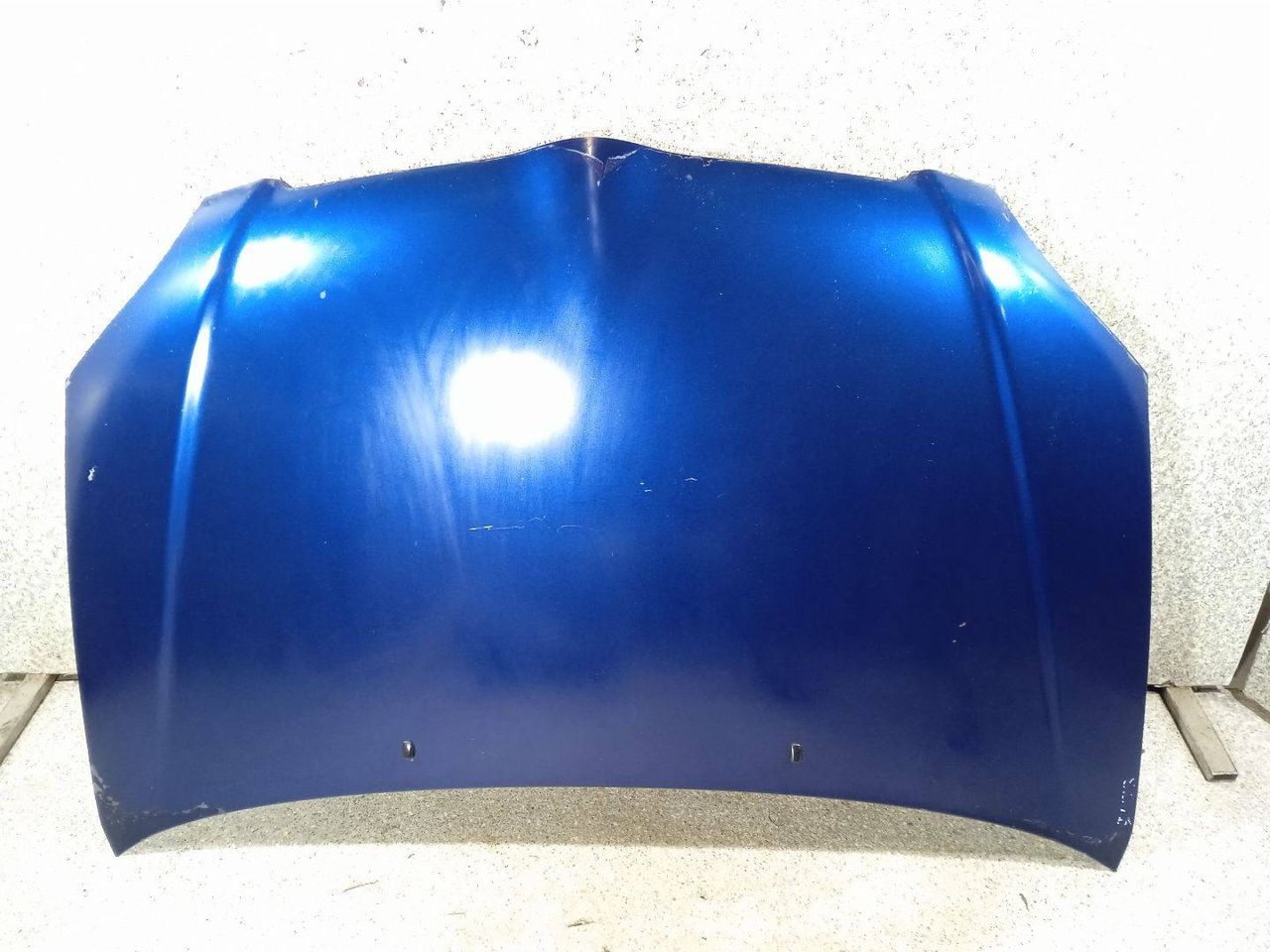 капот Toyota Corolla 9 поколение (E120/E130) (2000 - 2004) - фото №1