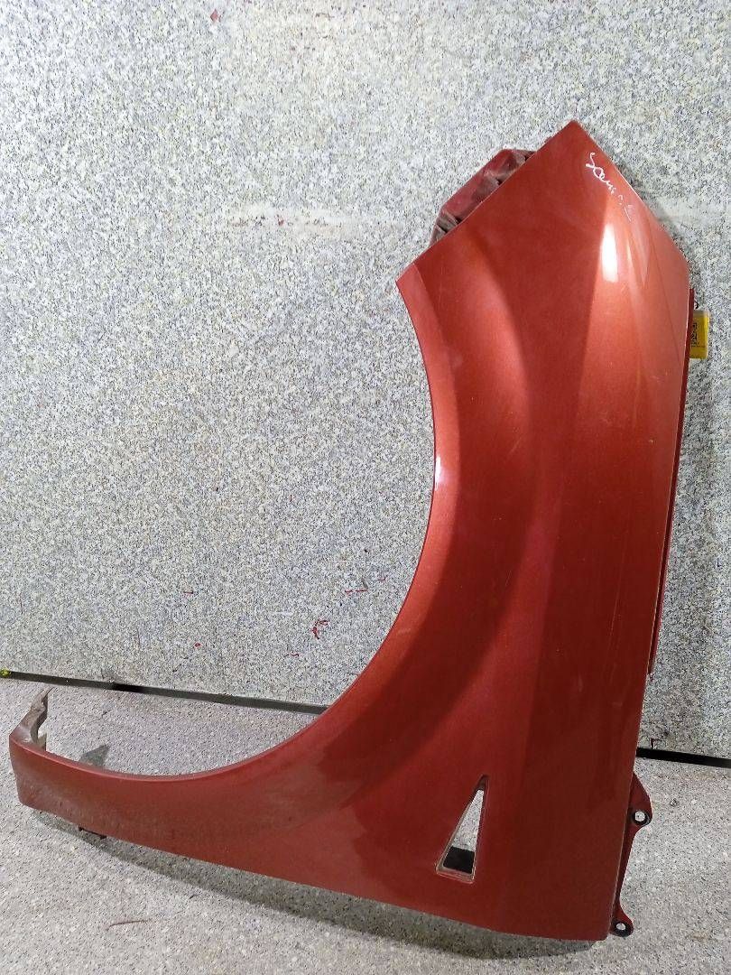 крыло переднее левое Renault Scenic 2 поколение 2005, 8200020568G - фото №1