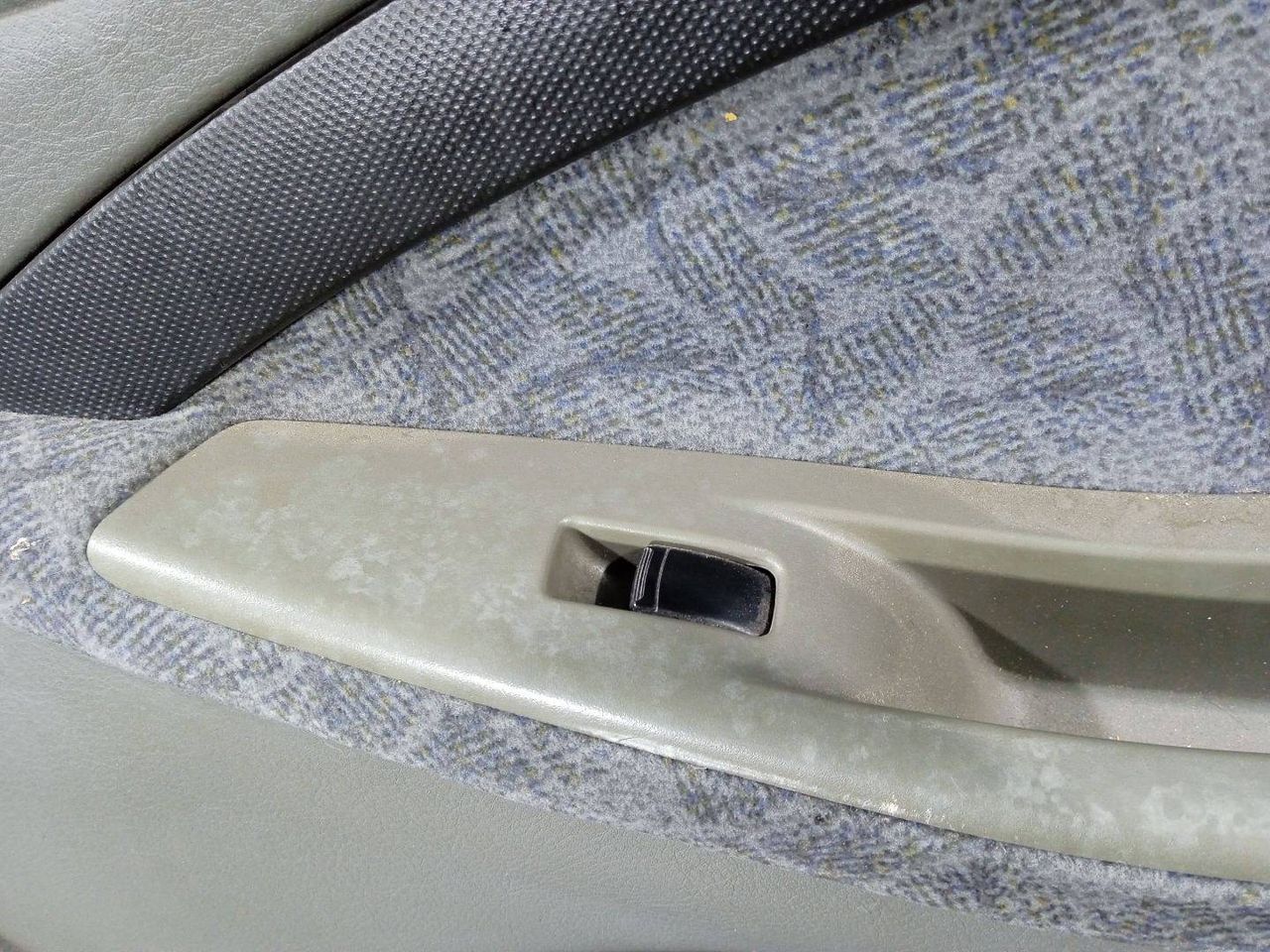 кнопка стеклоподъемника двери Chevrolet Lacetti 1 поколение 2004 - фото №1