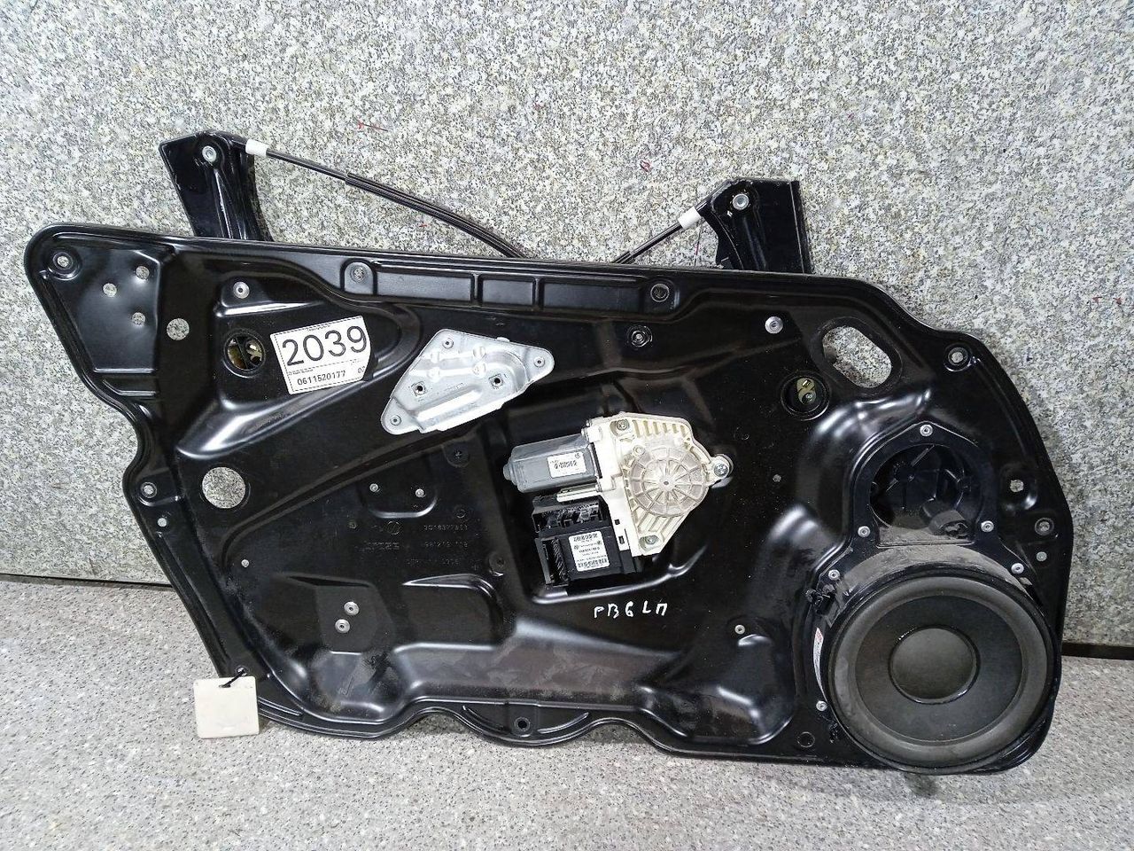 стеклоподъемник передний левый Volkswagen Passat B6 2008, 1K0959701P, 1K0959793 - фото №1