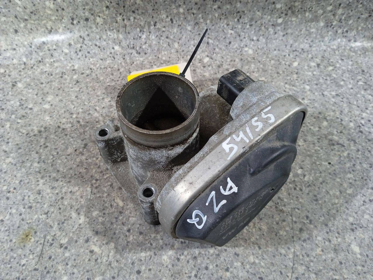 заслонка дроссельная Volkswagen Polo 4 поколение 2005, 1.2 л., i, бензин, 036133062N, 408238321007 - фото №1