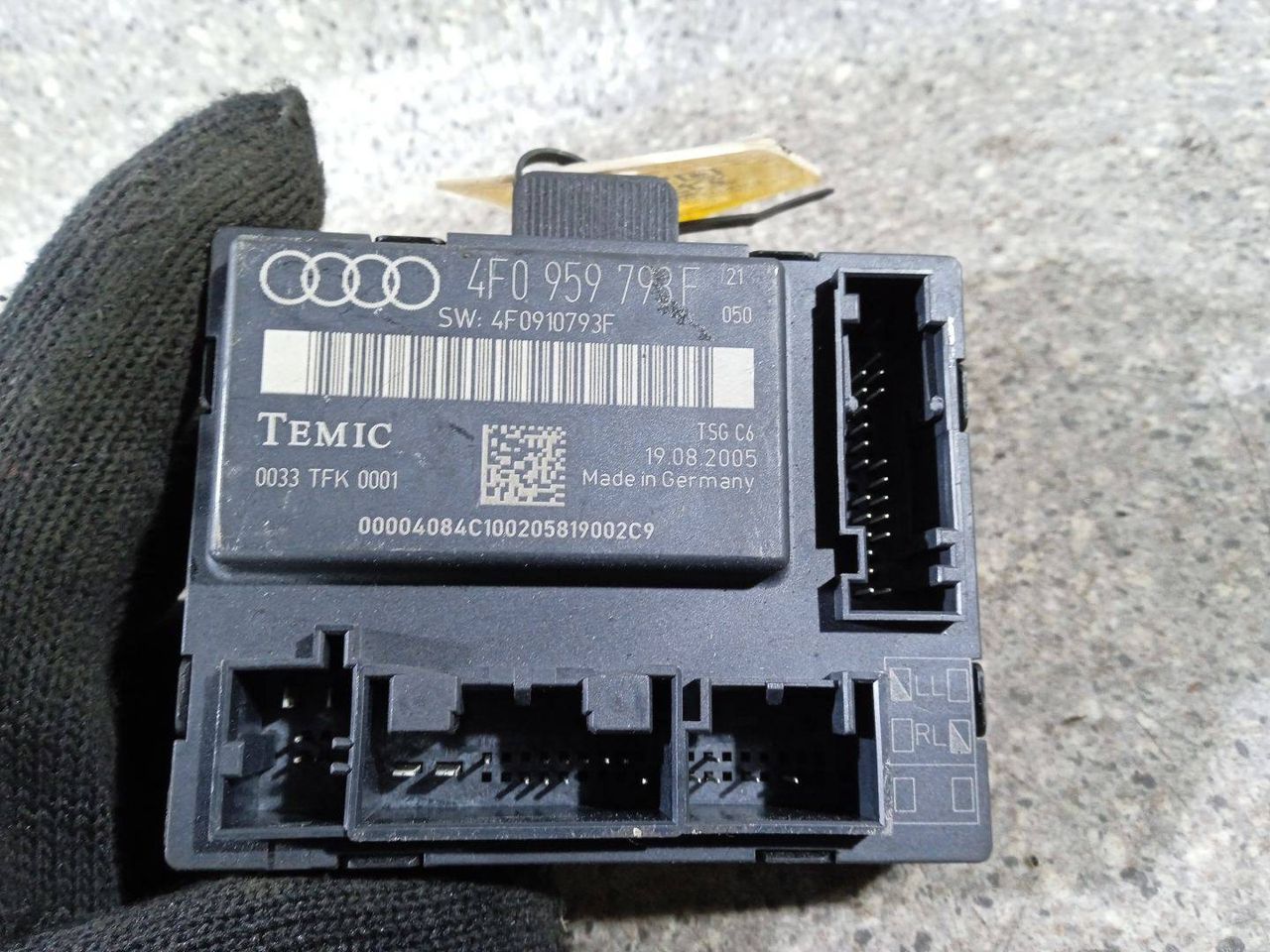блок комфорта Audi A6 4F/C6 (2004 - 2008), 4F0959793F - фото №1