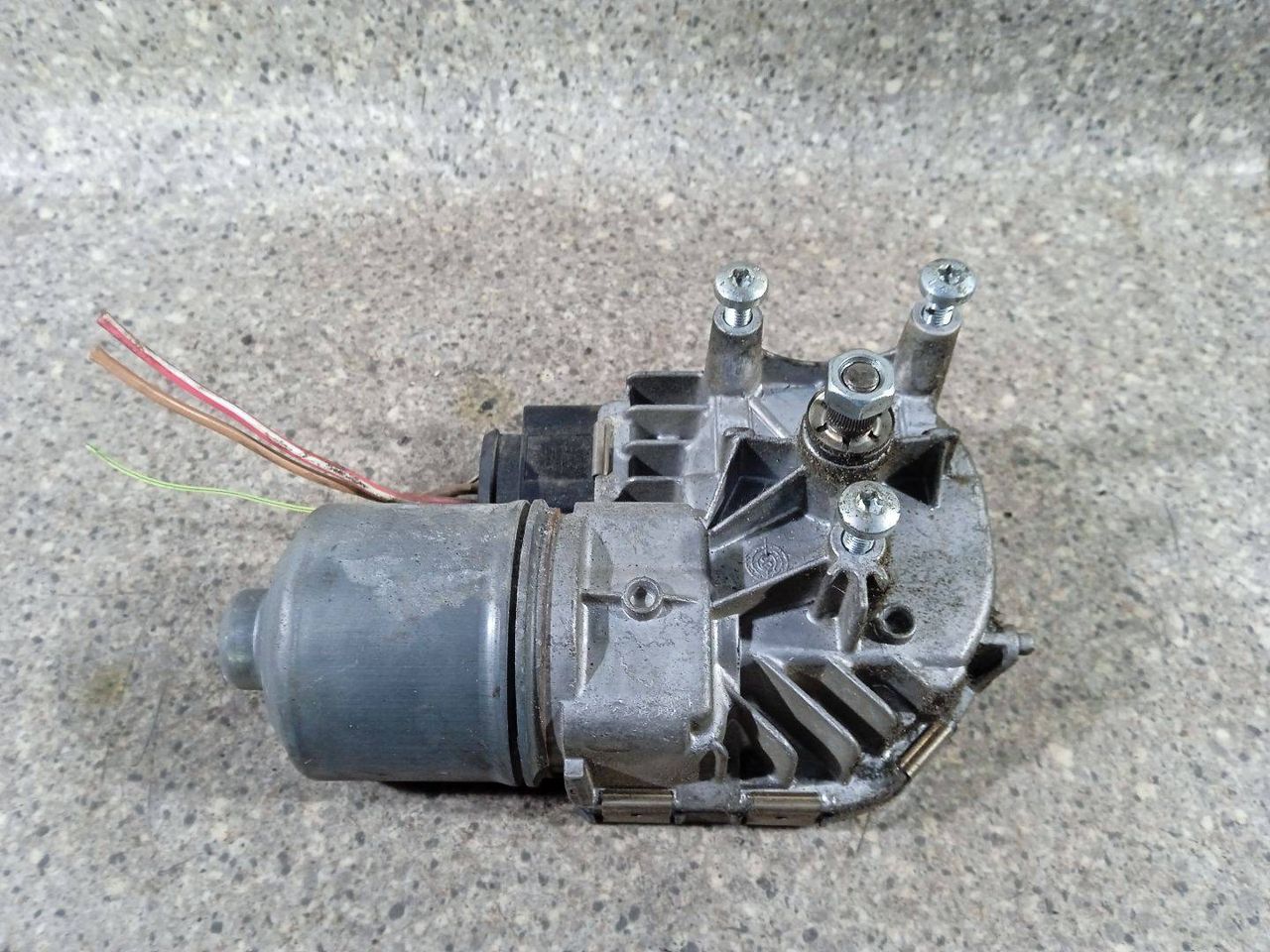 моторчик передних стеклоочистителей (дворников) SEAT Altea 1 поколение (2004 - 2009), 5P0955120A, 0390241759 - фото №1