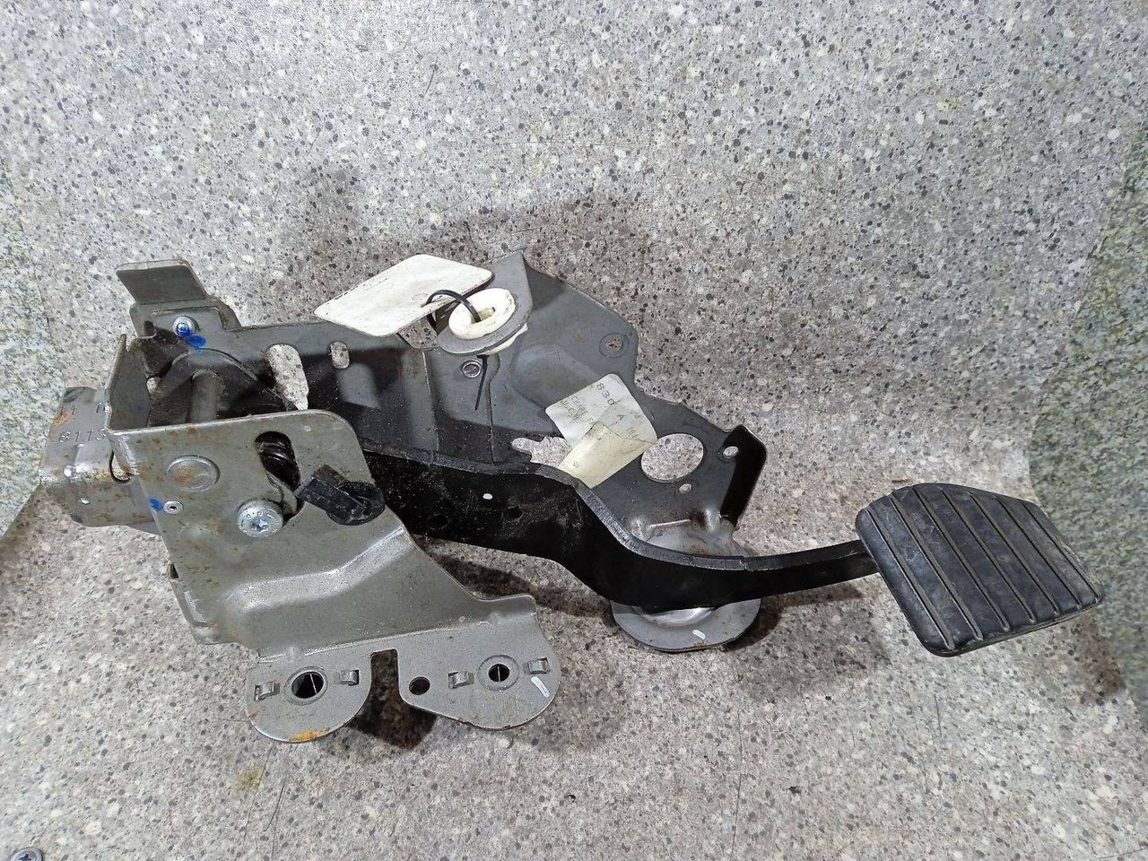 узел педальный (блок педалей) Renault Scenic 3 поколение (2009 - 2012), 1.5 л., дизель, 465010016R - фото №1