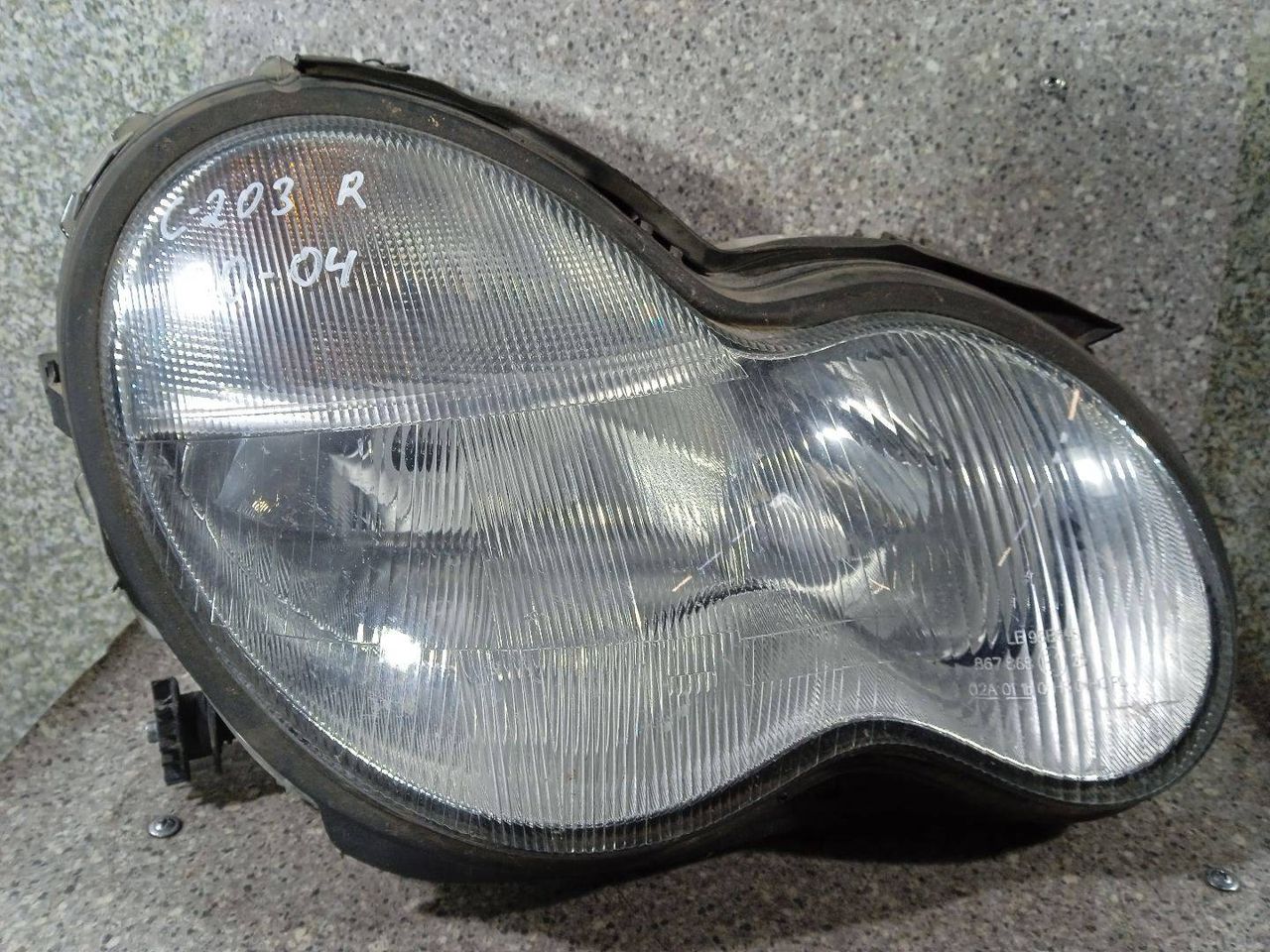 фара правая Mercedes-Benz C-Класс W203/S203/CL203 (2000 - 2004), 0301166202, 1305235664 - фото №1