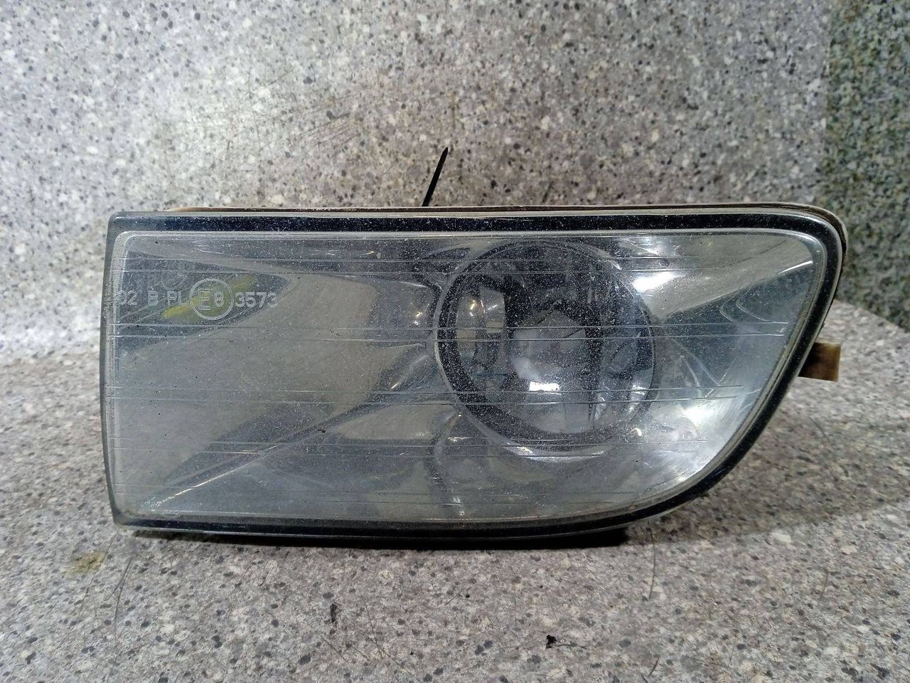фара противотуманная левая Skoda Octavia 2 поколение (A5) (2004 - 2009), 1Z0941699, 1Z0941701 - фото №1
