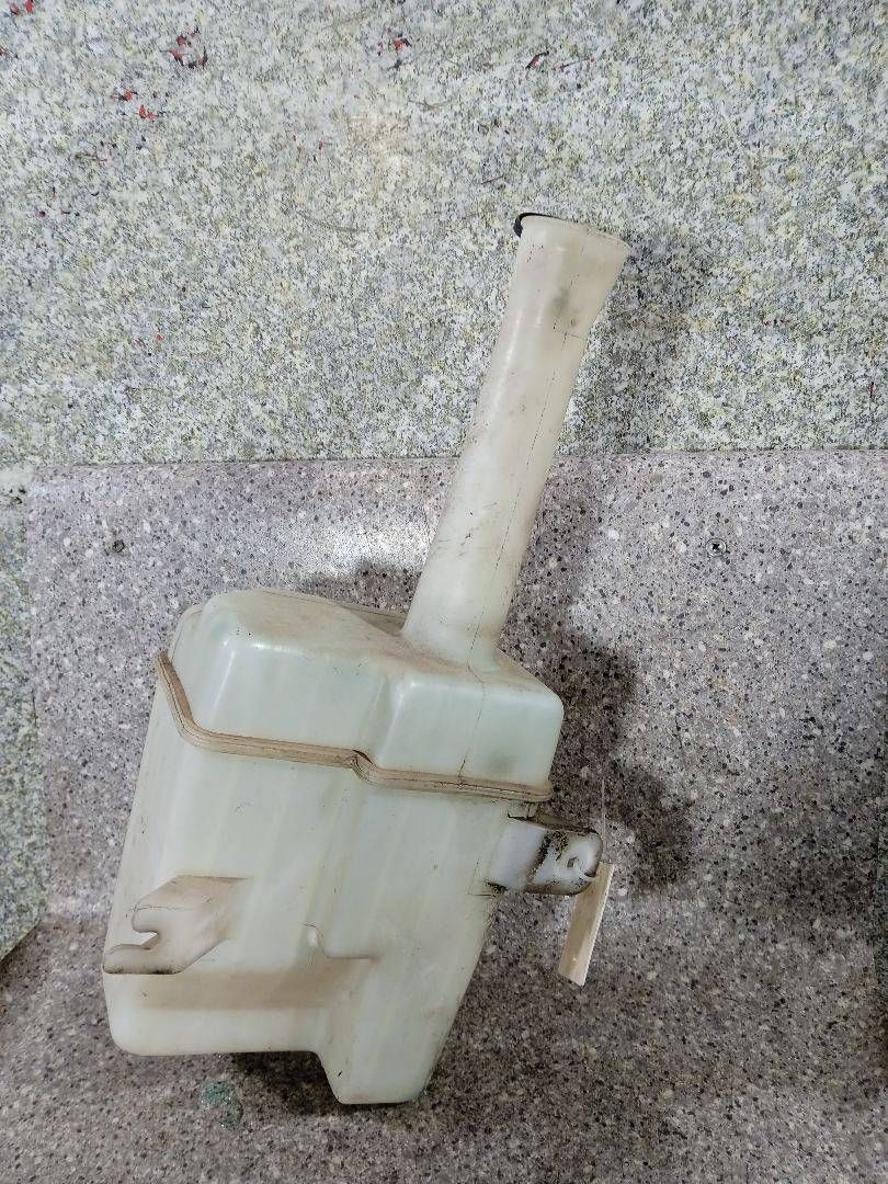 бачок омывателя Honda Accord 7 поколение (2002 - 2006), 98610-25000, 98610-1A000 - фото №1