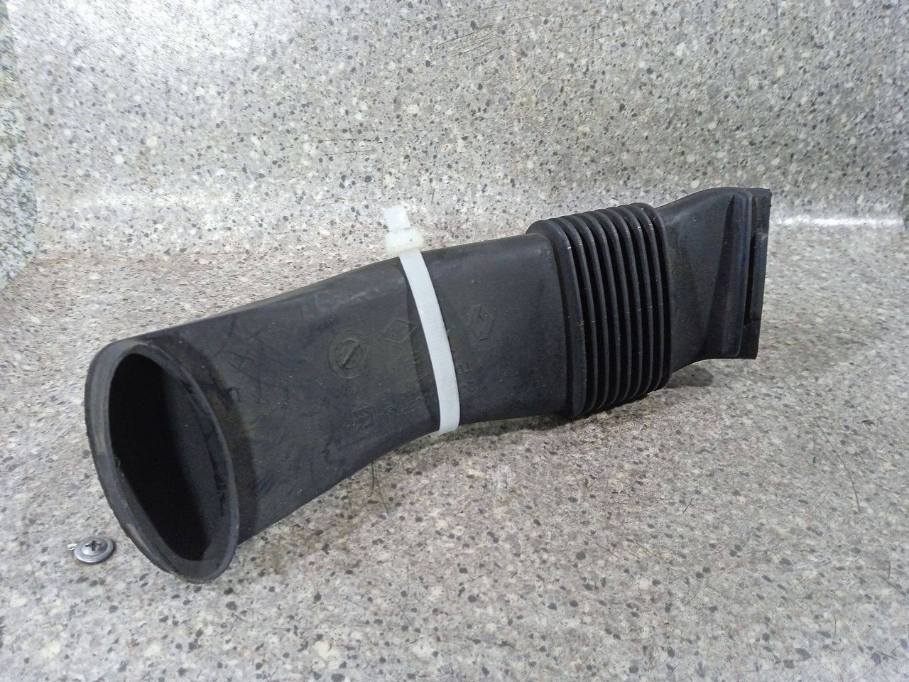 воздуховод Renault Scenic 3 поколение (2009 - 2012), 244930005R, T06009A183 - фото №1